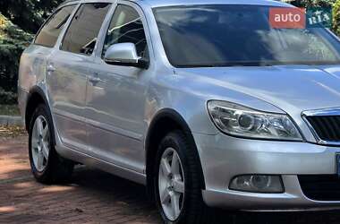 Универсал Skoda Octavia 2009 в 