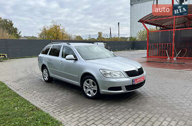 Универсал Skoda Octavia 2012 в 