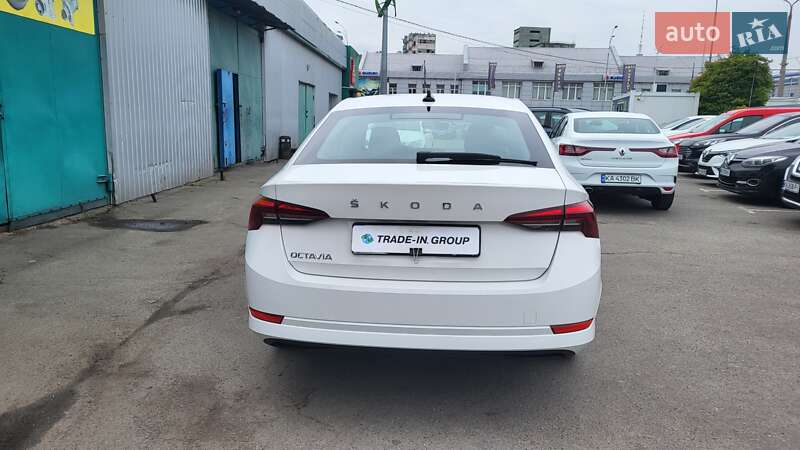 Лифтбек Skoda Octavia 2021 в Киеве