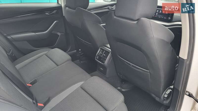 Лифтбек Skoda Octavia 2021 в Киеве