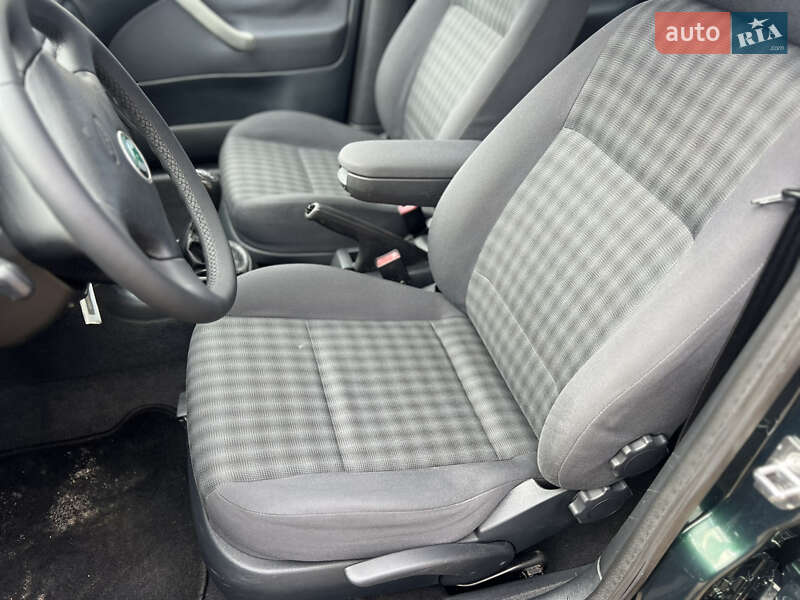 Универсал Skoda Octavia 2004 в Виннице