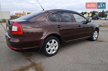Лифтбек Skoda Octavia 2009 в 