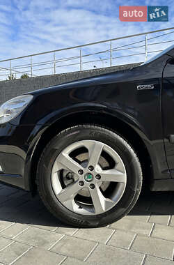 Універсал Skoda Octavia 2011 в  фото 4 Універсал Skoda Octavia 2011 в