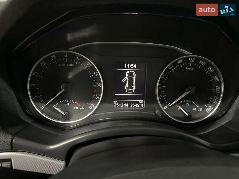 Универсал Skoda Octavia 2011 в Стрые