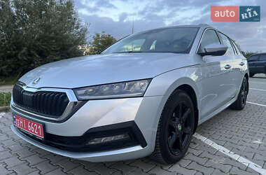 Универсал Skoda Octavia 2022 в Львове