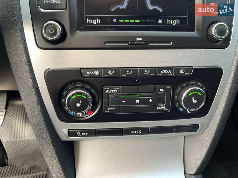 Универсал Skoda Octavia 2011 в Ровно