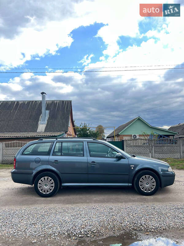 Универсал Skoda Octavia 2004 в Виннице