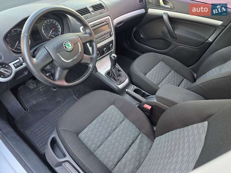 Лифтбек Skoda Octavia 2011 в Днепре фото 10 Лифтбек Skoda Octavia 2011 в Днепре