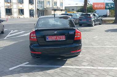 Лифтбек Skoda Octavia 2009 в 