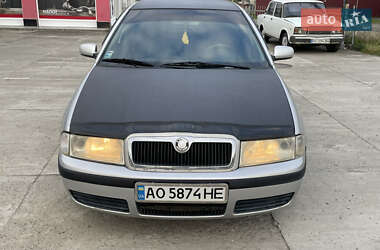 Лифтбек Skoda Octavia 2004 в 