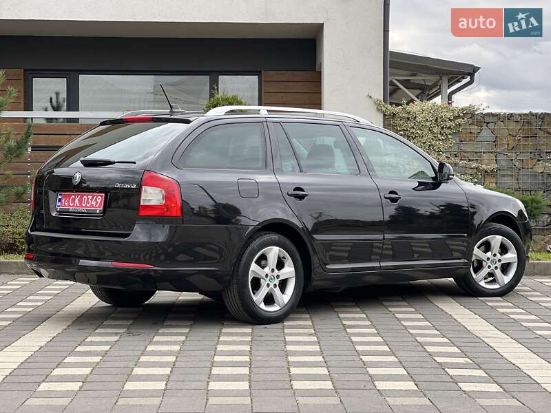 Универсал Skoda Octavia 2012 в Стрые