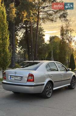 Лифтбек Skoda Octavia 2001 в 