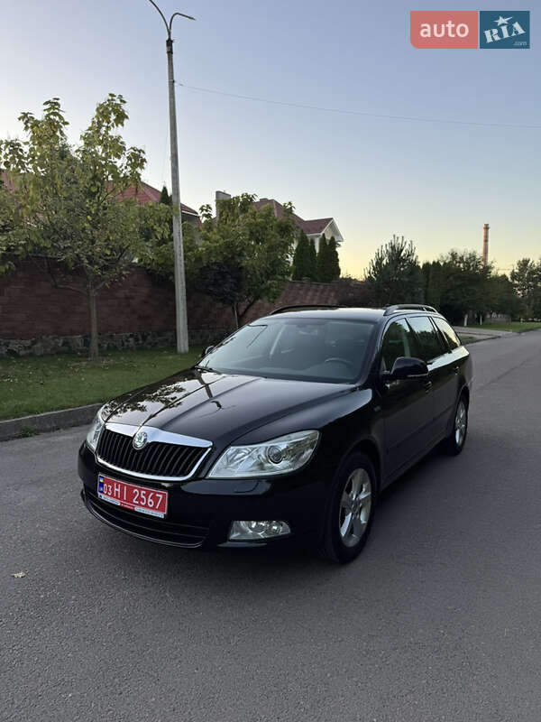 Универсал Skoda Octavia 2012 в Ровно