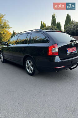 Универсал Skoda Octavia 2012 в 