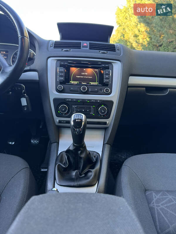 Универсал Skoda Octavia 2012 в Ровно