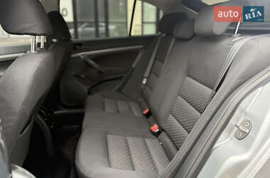Лифтбек Skoda Octavia 2011 в 