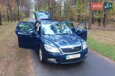 Универсал Skoda Octavia 2012 в Маневичах