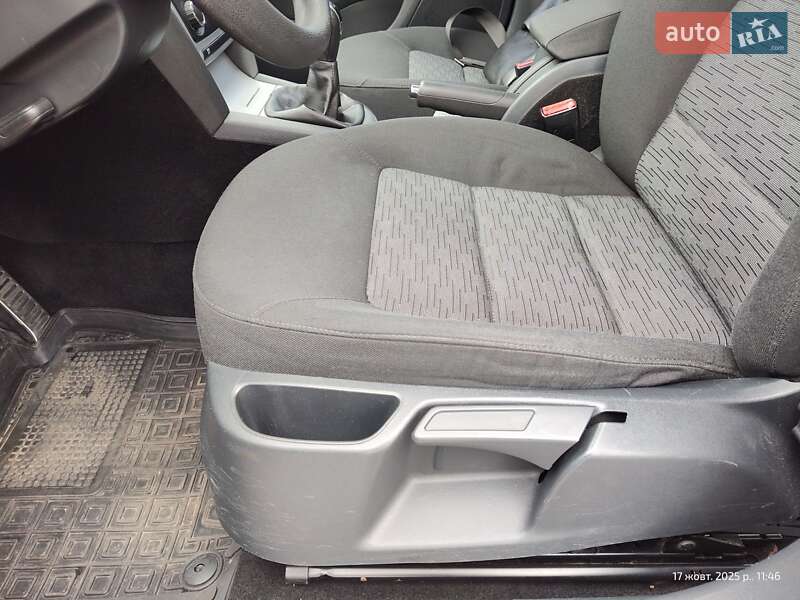 Лифтбек Skoda Octavia 2011 в Черкассах фото 45 Лифтбек Skoda Octavia 2011 в Черкассах