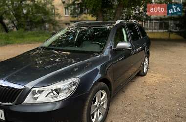 Универсал Skoda Octavia 2011 в 