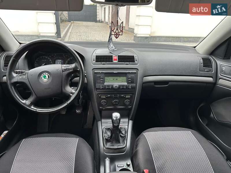 Лифтбек Skoda Octavia 2004 в Борисполе