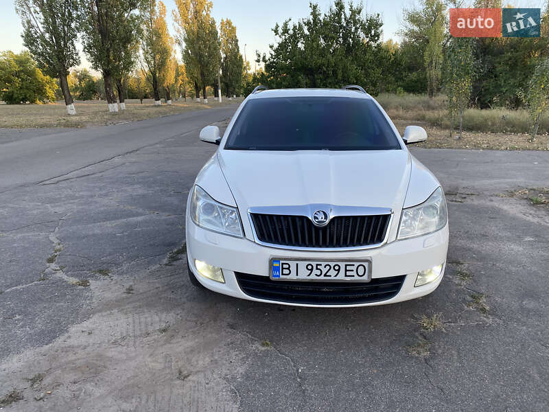 Универсал Skoda Octavia 2011 в Каменском