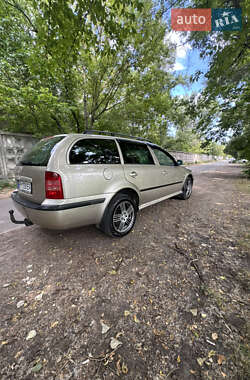 Универсал Skoda Octavia 2004 в 