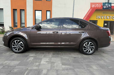Лифтбек Skoda Octavia 2013 в 