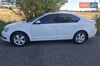 Ліфтбек Skoda Octavia 2019 в 