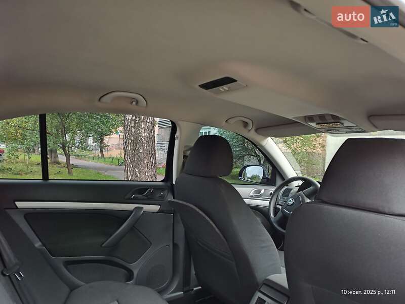 Лифтбек Skoda Octavia 2011 в Черкассах фото 6 Лифтбек Skoda Octavia 2011 в Черкассах