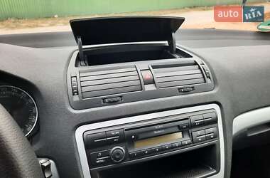 Универсал Skoda Octavia 2010 в 