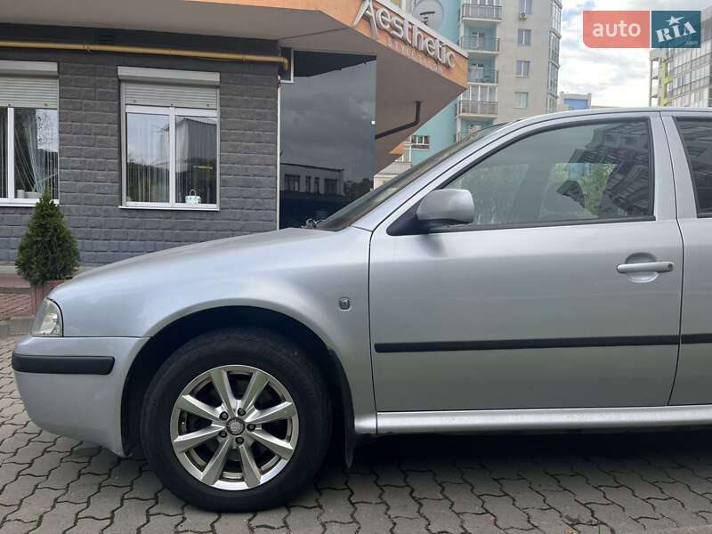 Ліфтбек Skoda Octavia 2008 в Львові