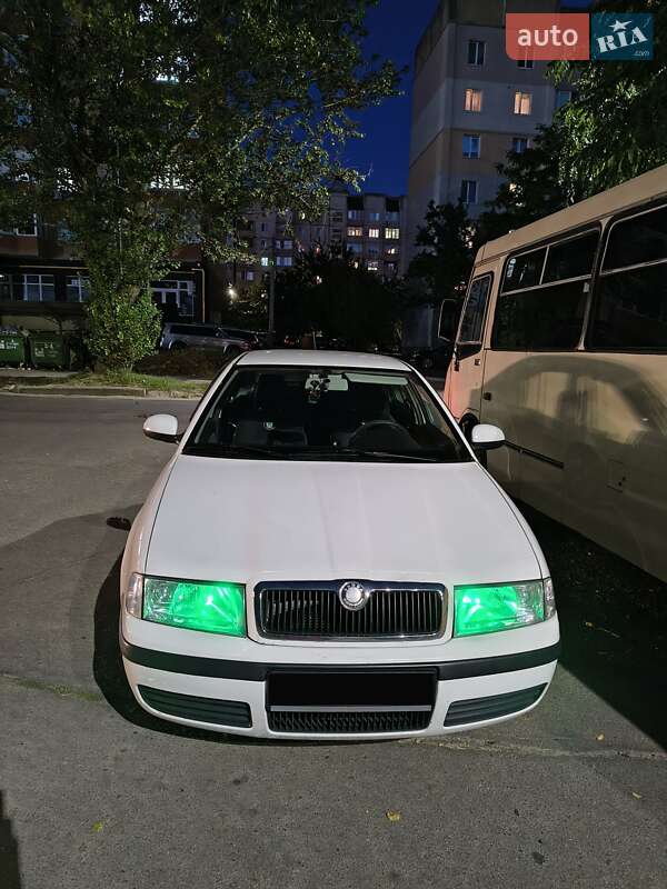Лифтбек Skoda Octavia 2010 в Киеве