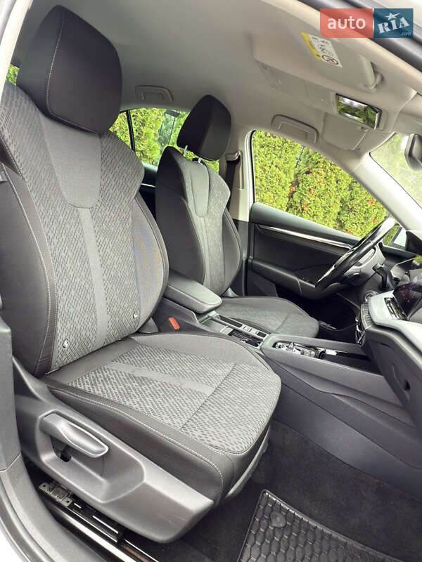 Лифтбек Skoda Octavia 2021 в Трускавце