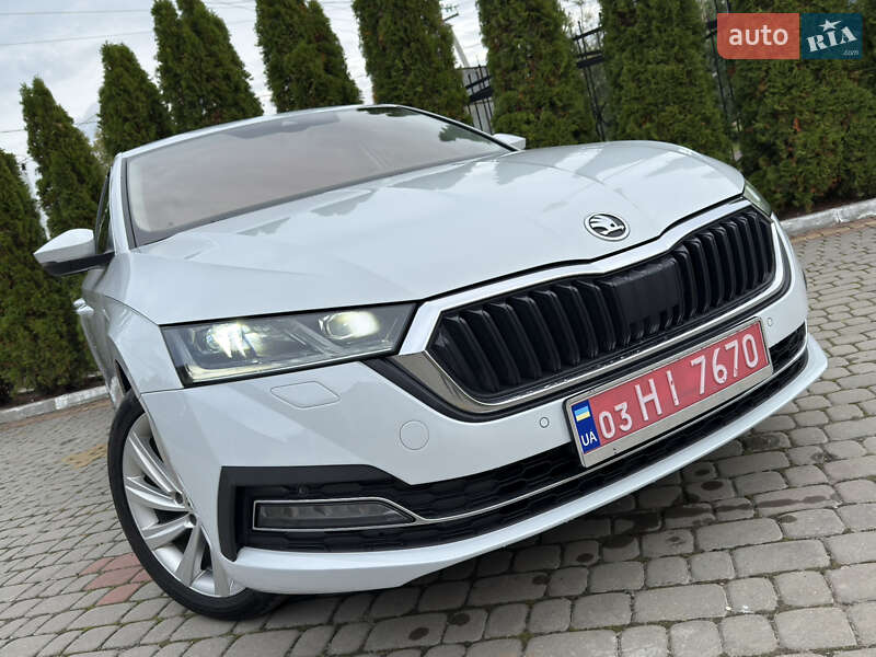 Лифтбек Skoda Octavia 2021 в Трускавце