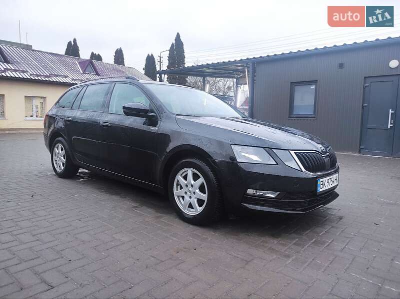 Универсал Skoda Octavia 2017 в Нетешине