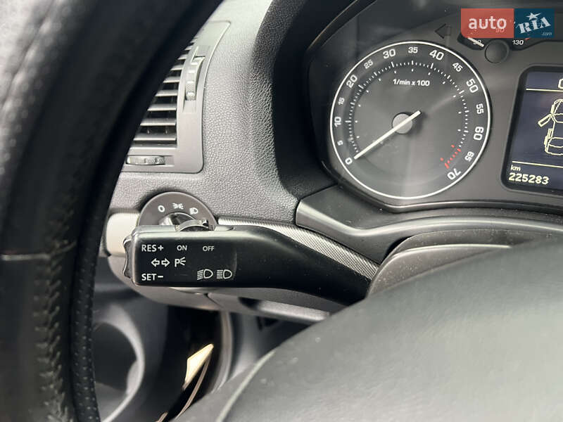 Универсал Skoda Octavia 2006 в Сумах