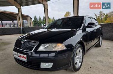 Лифтбек Skoda Octavia 2012 в 