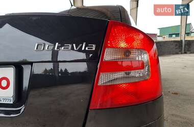 Лифтбек Skoda Octavia 2012 в 
