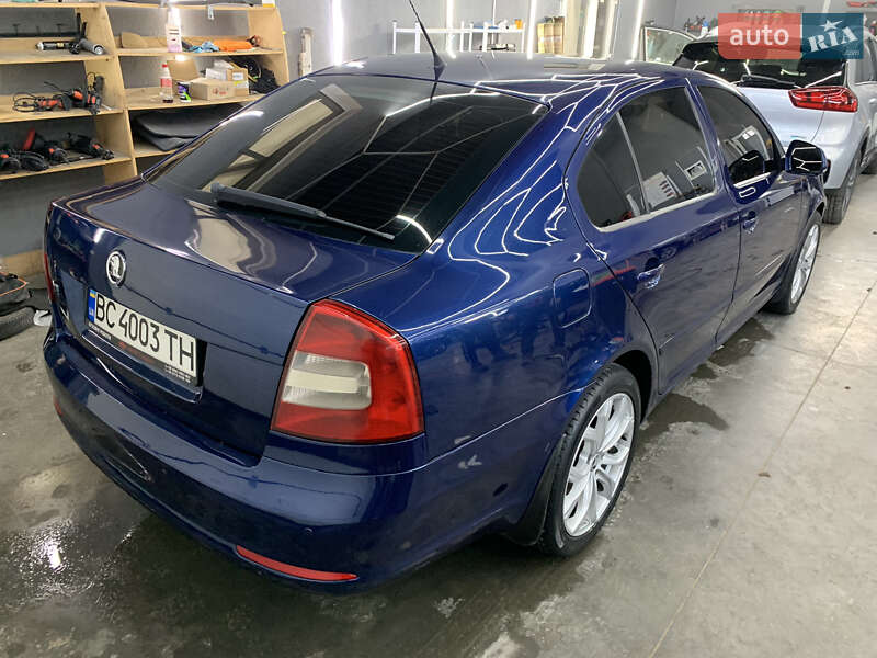 Лифтбек Skoda Octavia 2010 в Львове