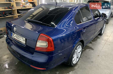 Лифтбек Skoda Octavia 2010 в 