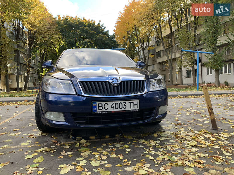 Лифтбек Skoda Octavia 2010 в Львове