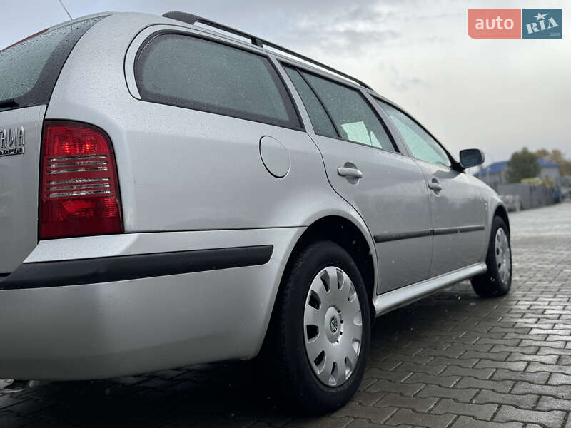 Універсал Skoda Octavia 2006 в Нововолинську