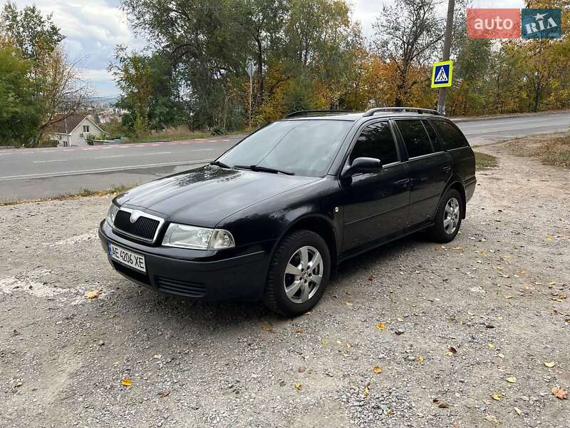 Универсал Skoda Octavia 2006 в  фото Универсал Skoda Octavia 2006 в