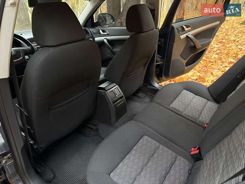 Универсал Skoda Octavia 2011 в Глухове фото 16 Универсал Skoda Octavia 2011 в Глухове