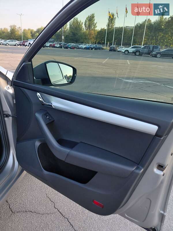 Лифтбек Skoda Octavia 2017 в Днепре фото 7 Лифтбек Skoda Octavia 2017 в Днепре