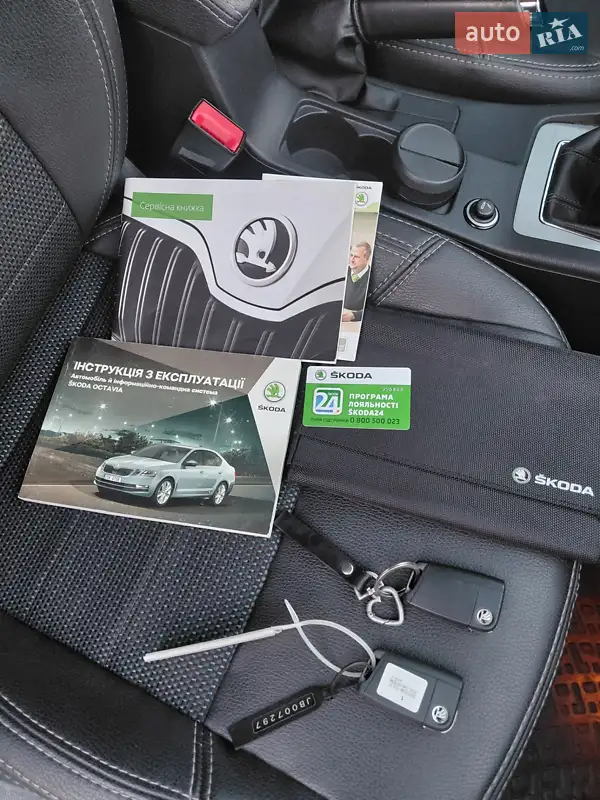Лифтбек Skoda Octavia 2017 в Днепре документ 2 фото Лифтбек Skoda Octavia 2017 в Днепре документ