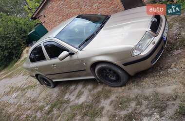Лифтбек Skoda Octavia 2004 в Миргороде