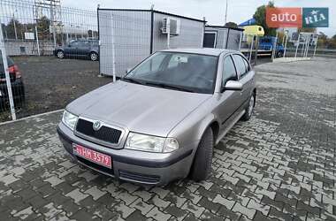 Ліфтбек Skoda Octavia 2009 в Нововолинську
