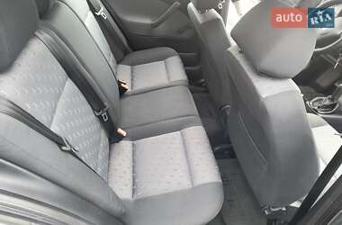Лифтбек Skoda Octavia 2009 в 