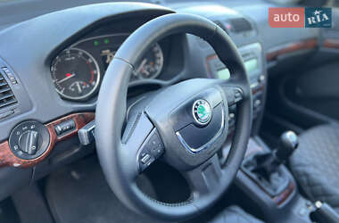 Лифтбек Skoda Octavia 2011 в 